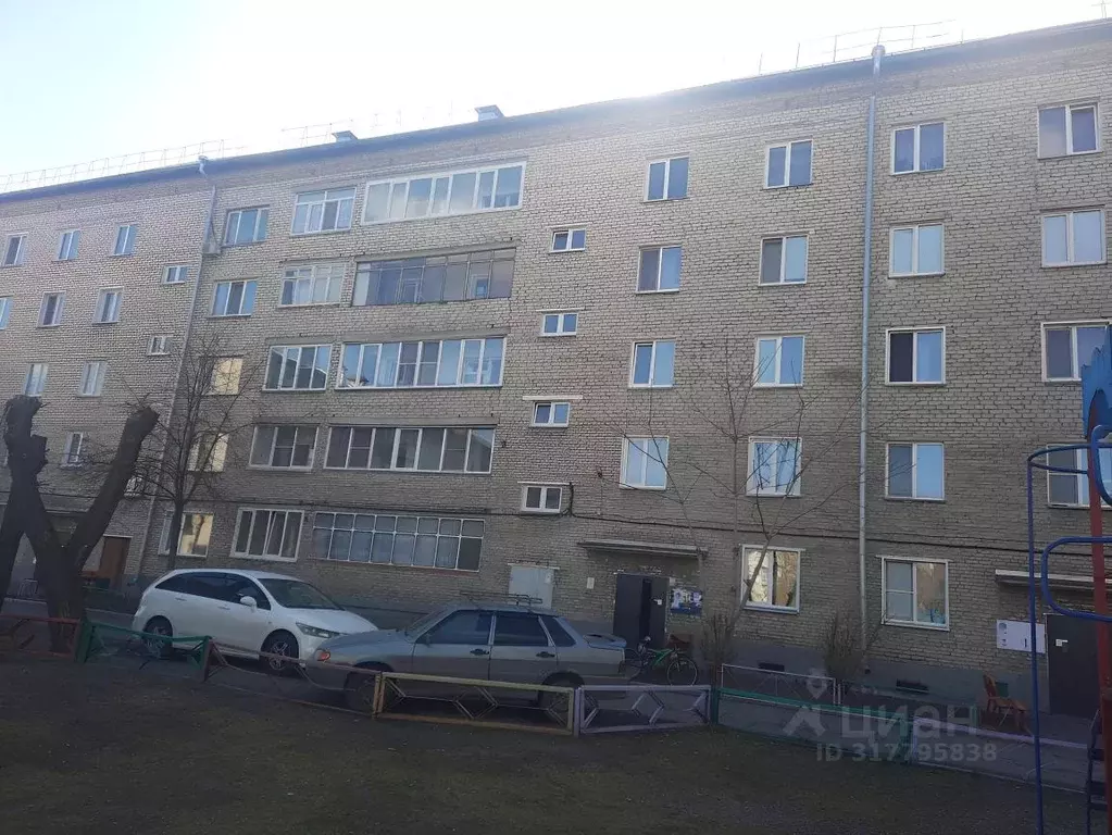 3-к кв. Хакасия, Абакан ул. Кошурникова, 21 (80.0 м) - Фото 0