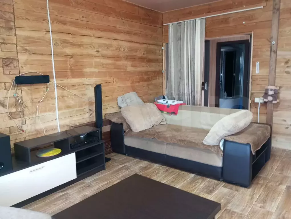 Комната 28 м в 4-к., 1/2 эт. - Фото 1