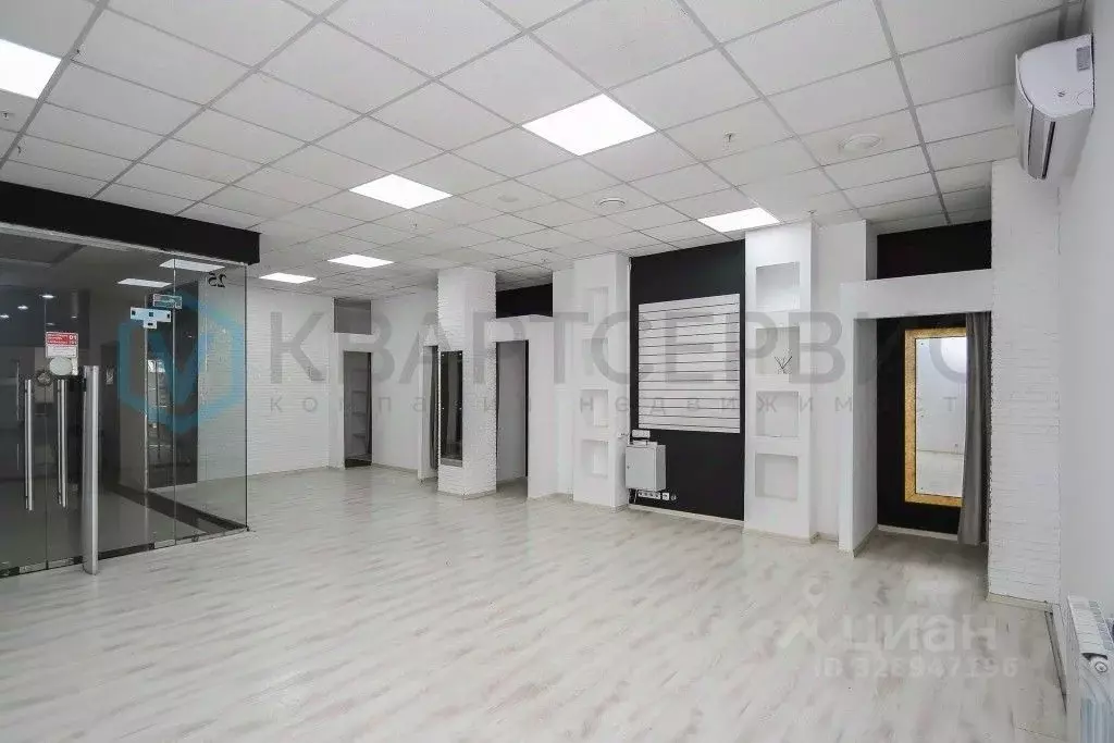 Торговая площадь в Омская область, Омск ул. Фрунзе, 1к4 (64 м) - Фото 1