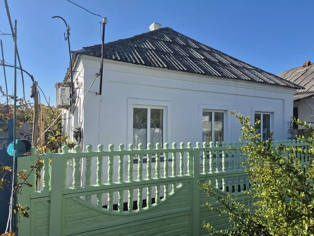 Дом в Крым, Керчь ул. Модина (49 м) - Фото 1