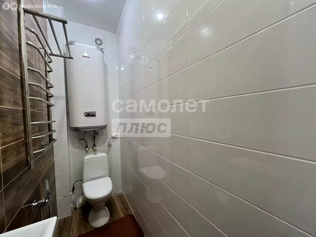 3-комнатная квартира: Пенза, улица Антонова, 15 (100 м) - Фото 2