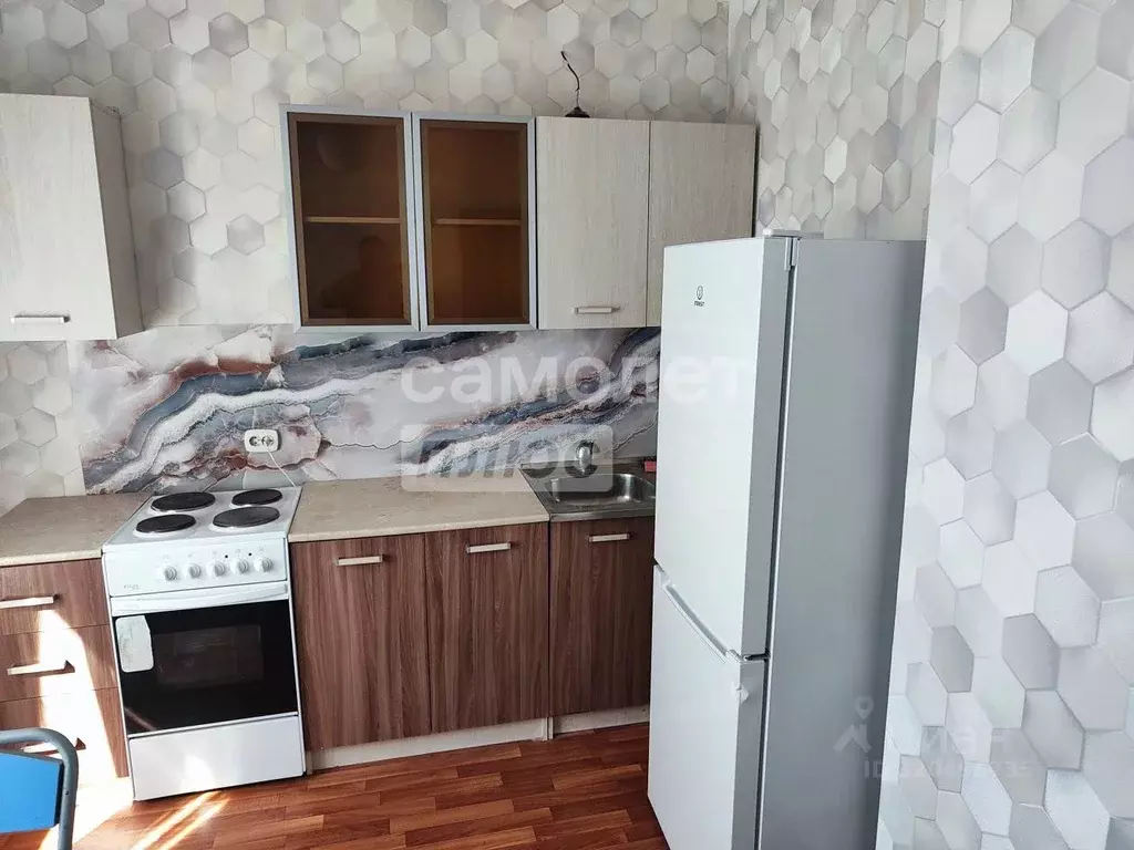 1-к кв. Курская область, Курск просп. Вячеслава Клыкова, 76 (35.8 м) - Фото 0