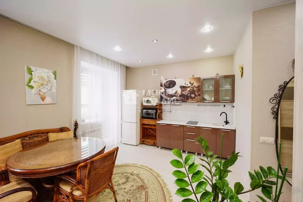 1-к кв. Омская область, Омск ул. Красный Путь, 103 (36.7 м) - Фото 1