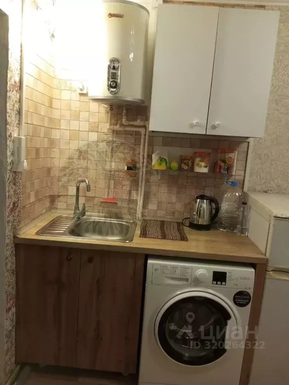 Комната Воронежская область, Воронеж ул. Хабаровская, 3 (10.0 м) - Фото 0