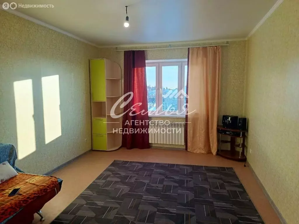 2-комнатная квартира: Заводоуковск, улица Декабристов, 26 (60 м) - Фото 1