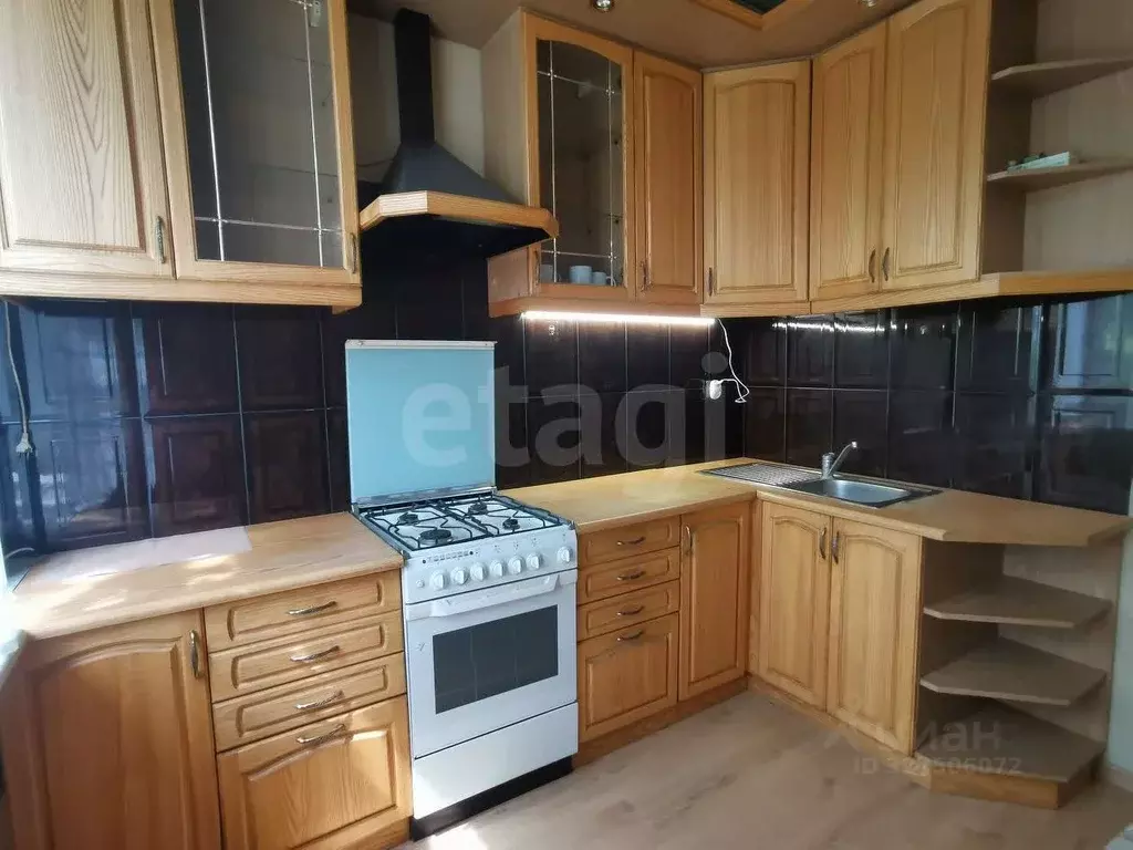 3-к кв. Смоленская область, Смоленск ул. Урицкого, 3 (74.2 м) - Фото 1