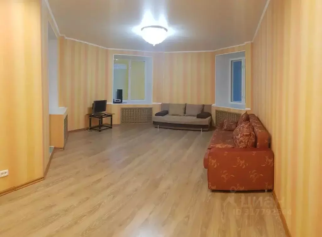 2-к кв. Татарстан, Казань Чистопольская ул., 85а (68.0 м) - Фото 1