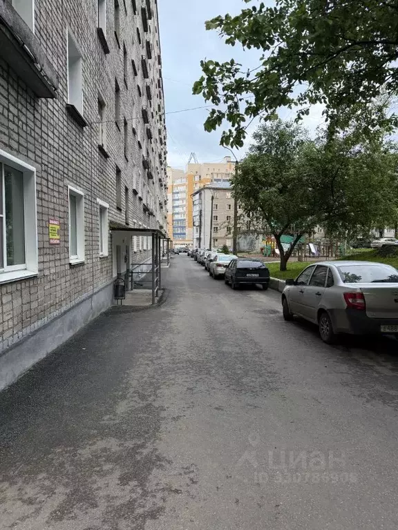 2-к кв. Кировская область, Киров ул. Макаренко, 10 (45.1 м) - Фото 2