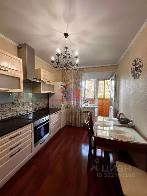 3-к кв. Белгородская область, Старый Оскол Восточный мкр, 44 (87.0 м) - Фото 1