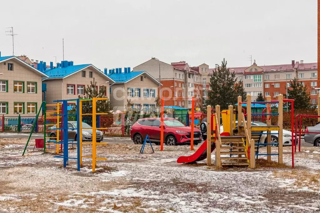 3-к кв. Омская область, Омский район, с. Троицкое, Ясная Поляна мкр ... - Фото 1