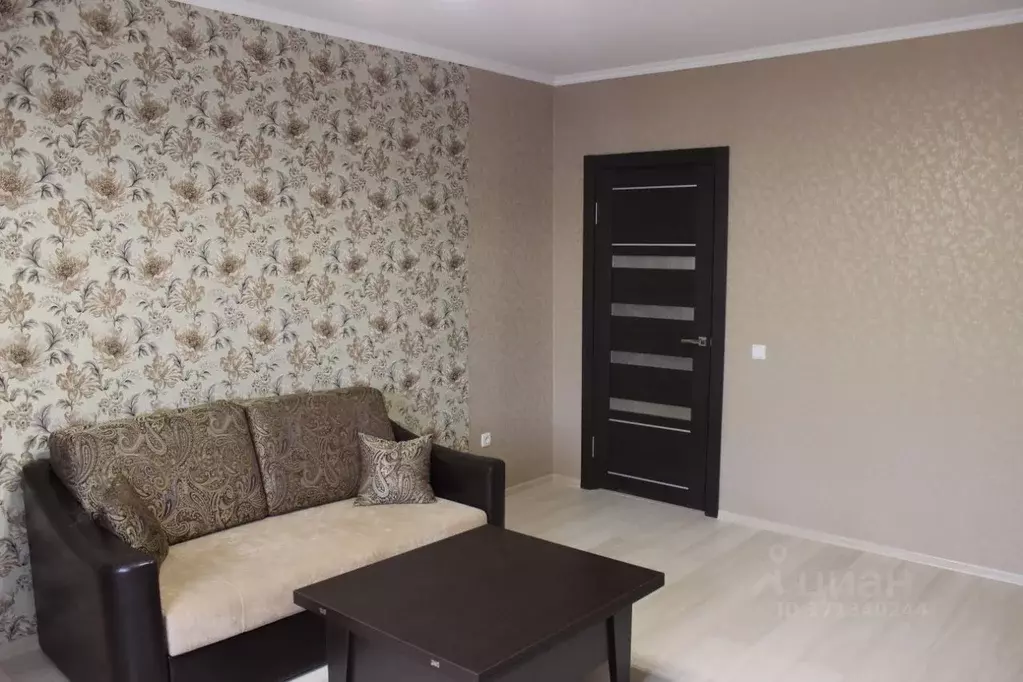 2-к кв. Калужская область, Калуга ул. Поле Свободы, 105 (56.0 м) - Фото 1