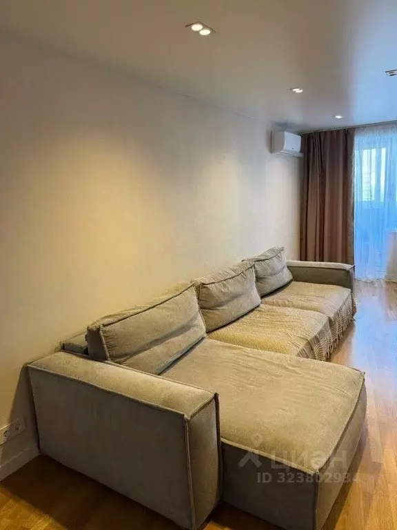 3-к кв. Свердловская область, Екатеринбург ул. Академика Шварца, 14 ... - Фото 2