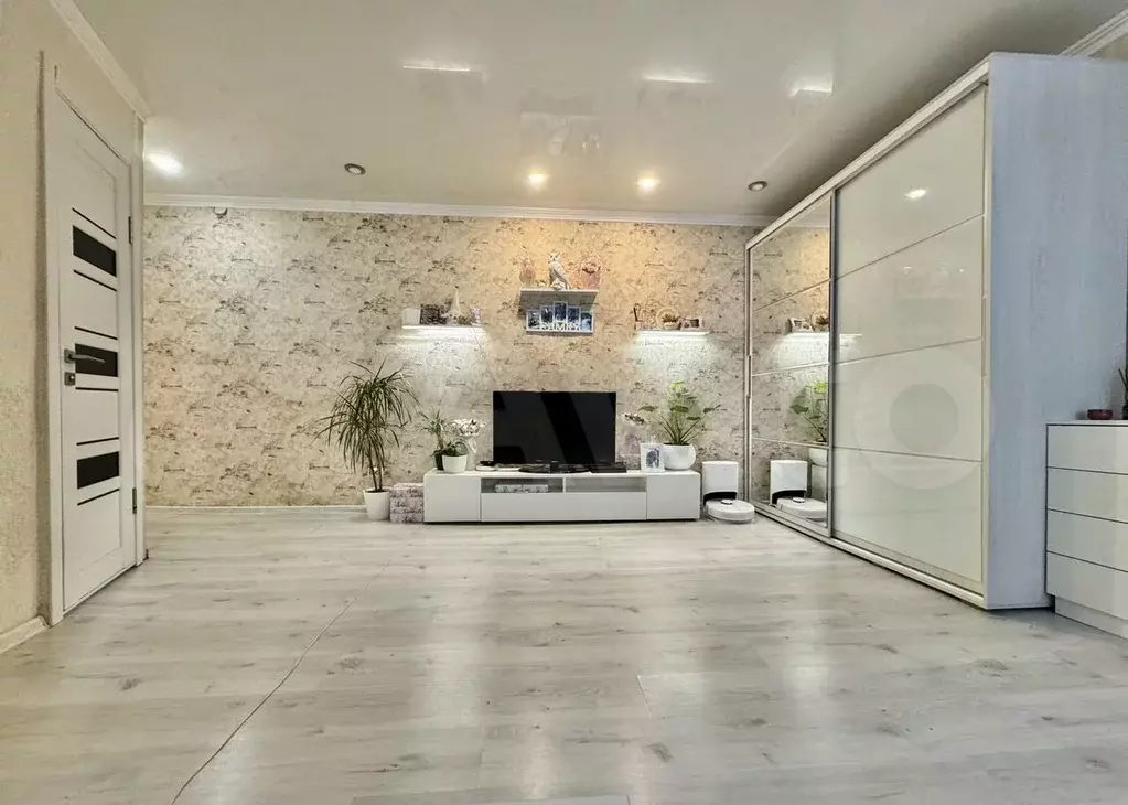 2-к. квартира, 41,7 м, 1/5 эт. - Фото 0