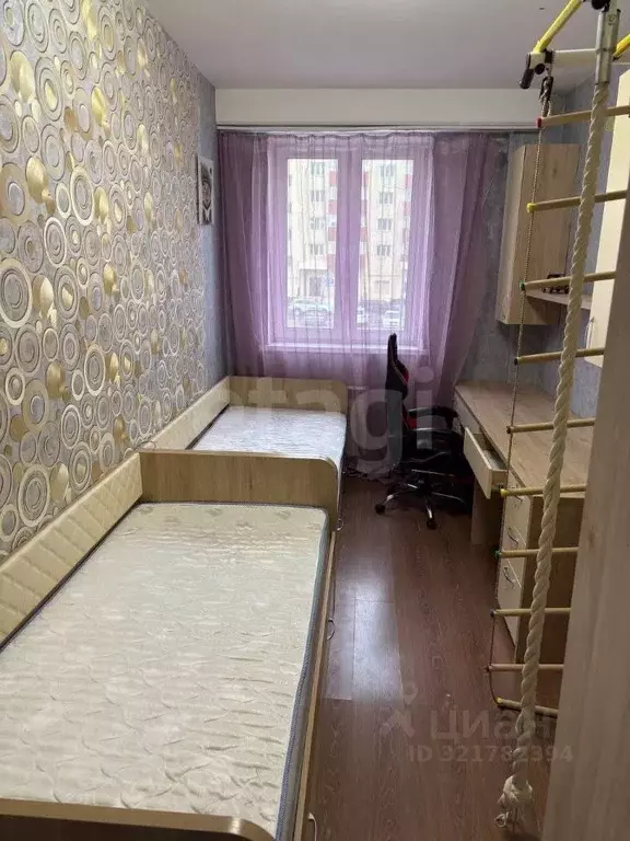 2-к кв. Ямало-Ненецкий АО, Новый Уренгой Энтузиастов мкр, 3 (59.1 м) - Фото 1