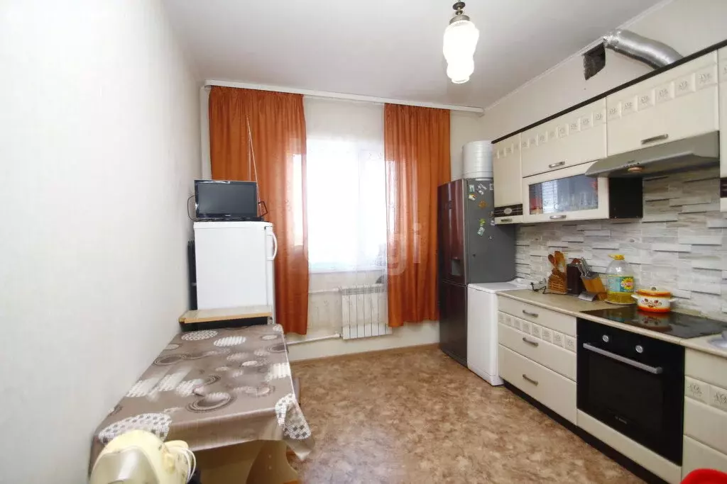 2-комнатная квартира: Ялуторовск, улица Карбышева, 11 (58 м) - Фото 2