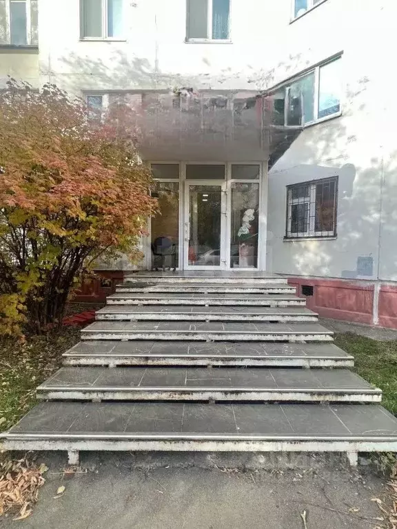 Торговая площадь в Пермский край, Пермь Нейвинская ул., 1 (51 м) - Фото 1