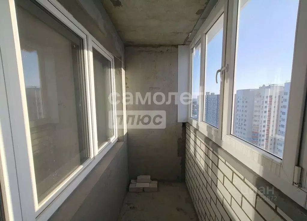 2-к кв. Липецкая область, Липецк ул. И.В. Свиридова, 24к1 (76.0 м) - Фото 1