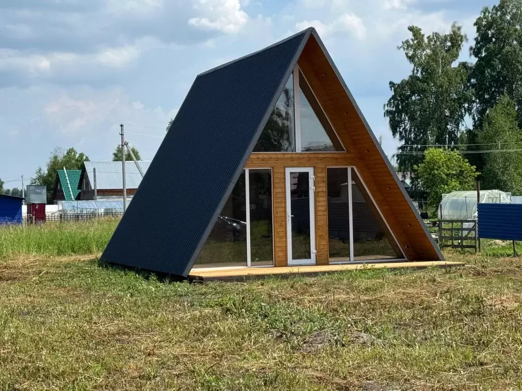 Дом в Новосибирская область, Новосибирский район, Толмачевский ... - Фото 0