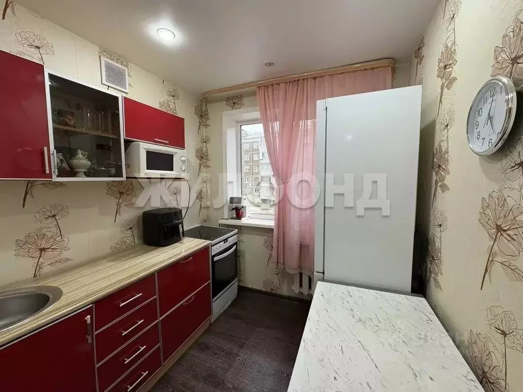 4-к кв. Иркутская область, Иркутск Байкальская ул., 270 (61.8 м) - Фото 1