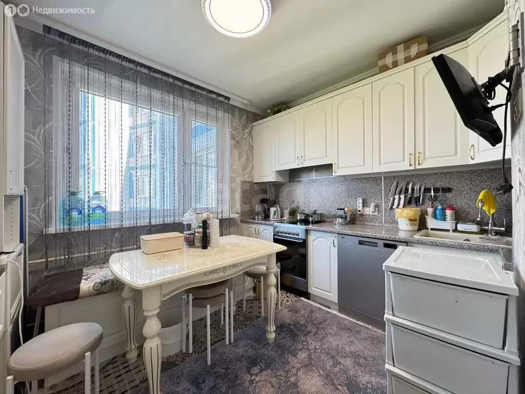 3-комнатная квартира: Москва, Варшавское шоссе, 126 (75 м) - Фото 0