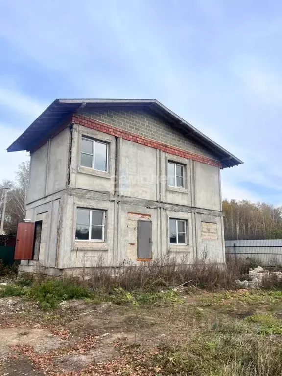 Дом в Челябинская область, Челябинск пл. Революции (123 м) - Фото 2