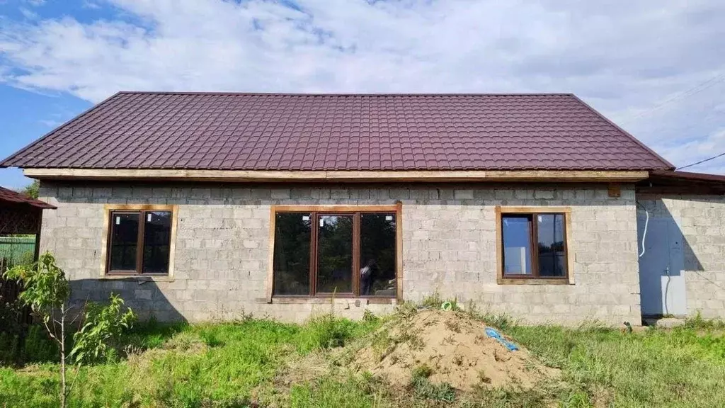 Дом в Волгоградская область, Волжский Химик СНТ, ул. 6-я Линия, 1 (99 ... - Фото 1