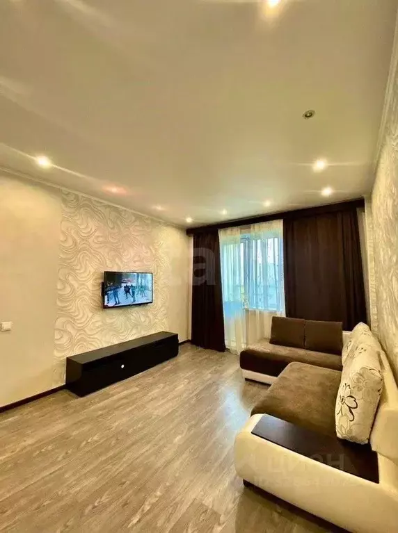 1-к кв. Тюменская область, Тюмень ул. Муравленко, 3к1 (37.1 м) - Фото 1