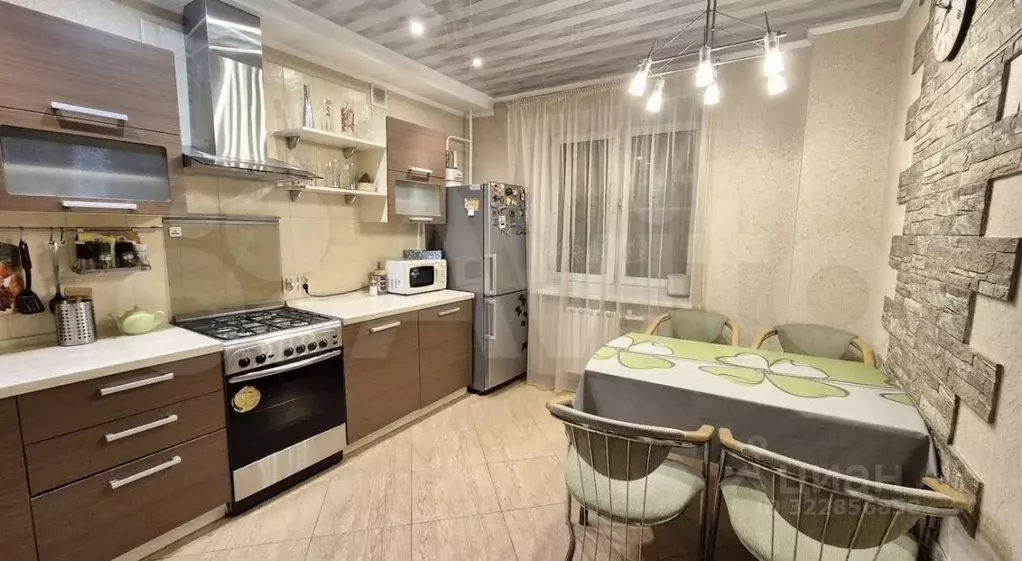 2-к кв. Калужская область, Калуга ул. Труда, 4к1 (79.0 м) - Фото 1