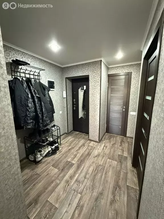 3-комнатная квартира: Шахты, Парковая улица, 11 (55 м) - Фото 0