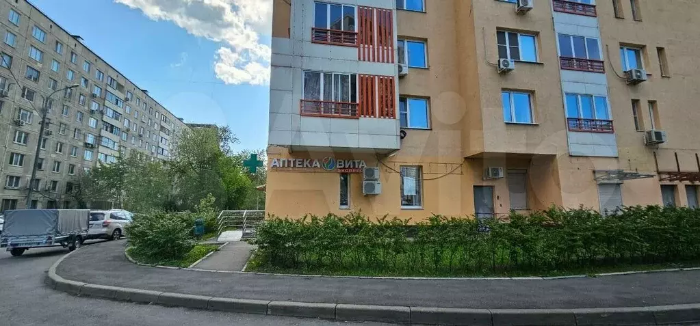 Продам торговое помещение, 48.8 м - Фото 1