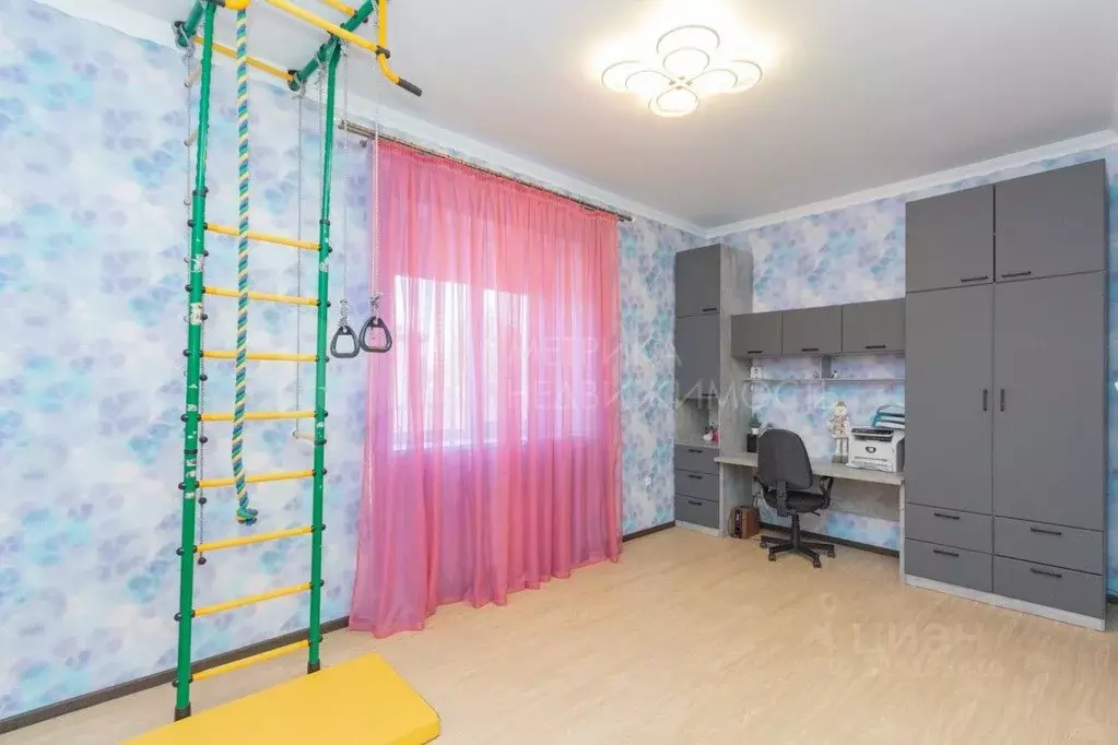 Коттедж в Тюменская область, Тюмень Родниковая ул. (180 м) - Фото 1