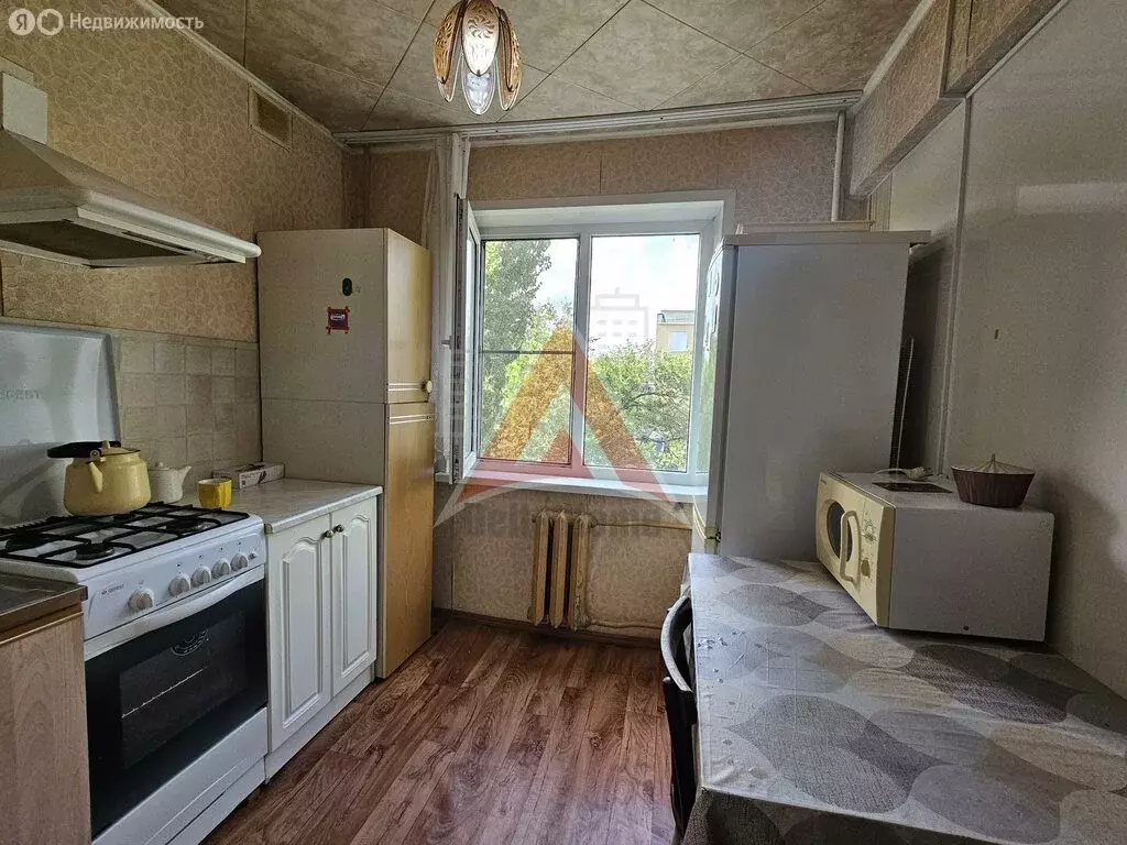 1-комнатная квартира: Астрахань, улица 28-й Армии, 16 (32 м) - Фото 1