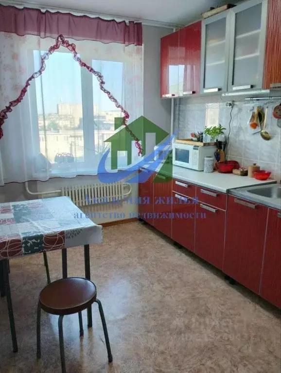 3-к кв. Оренбургская область, Орск Новый город мкр, ул. Пацаева, 15 ... - Фото 0