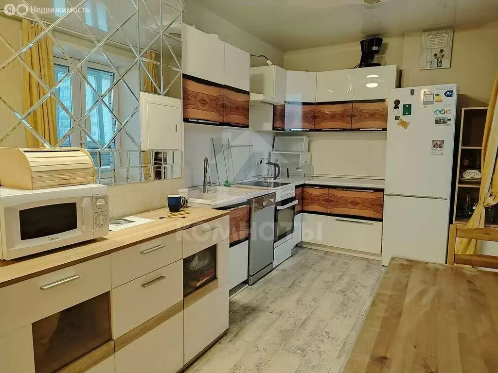 3-комнатная квартира: Воронеж, Олимпийский бульвар, 6 (87 м) - Фото 1