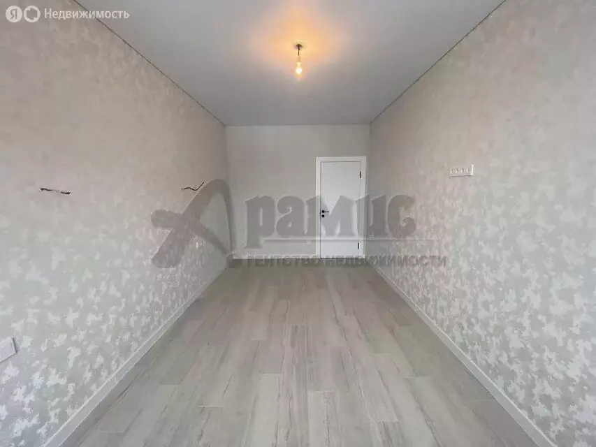 3-комнатная квартира: Владикавказ, улица Зураба Магкаева, 83к6А (99 м) - Фото 1