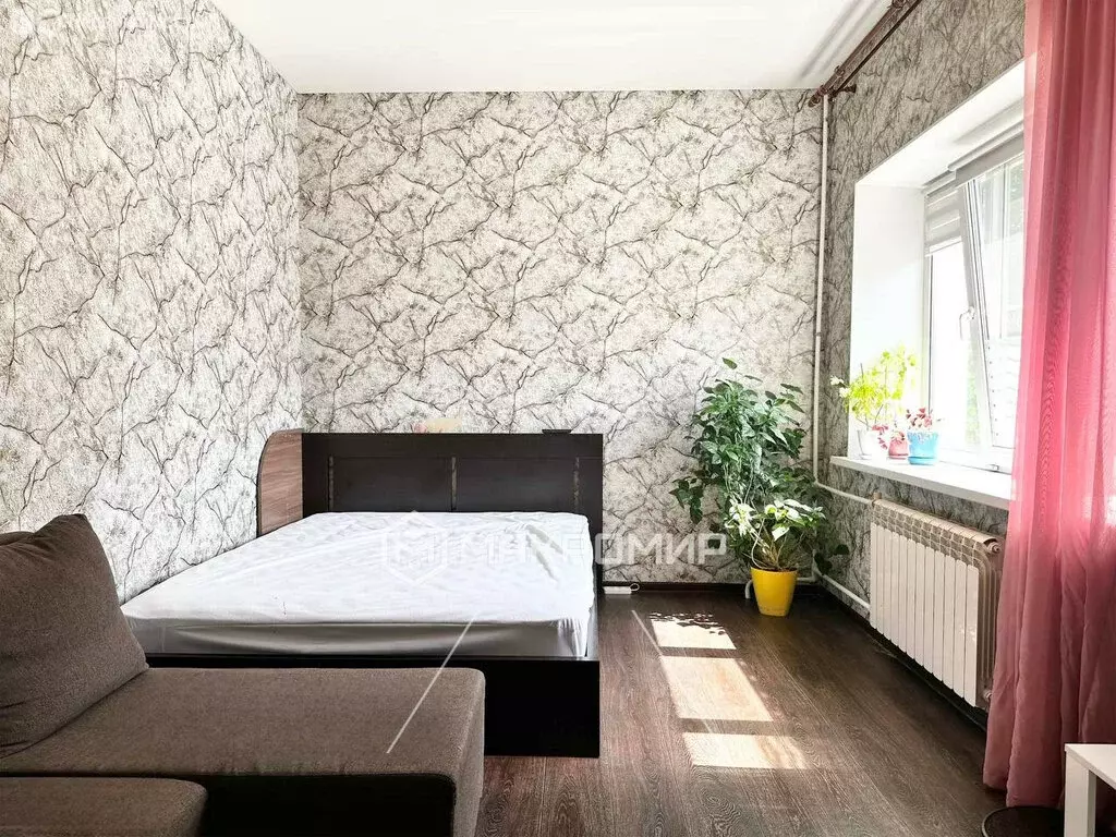 4-комнатная квартира: Санкт-Петербург, проспект Стачек, 92к1 (84.2 м) - Фото 1