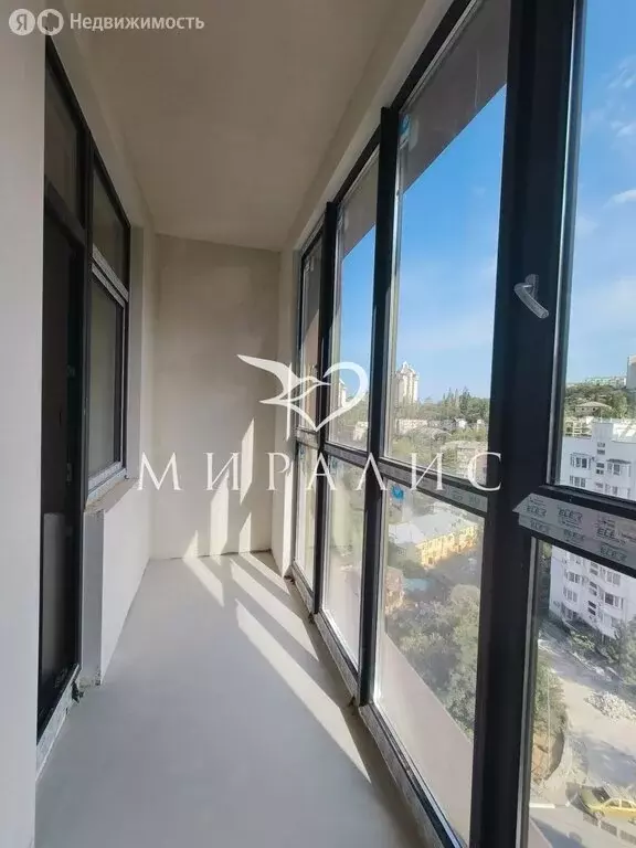 2-комнатная квартира: Ялта, Красноармейская улица, 36Бк2 (65 м) - Фото 1