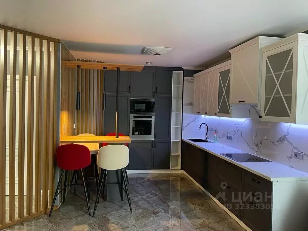 2-к кв. Волгоградская область, Волгоград ул. Пархоменко, 2 (64.0 м) - Фото 1