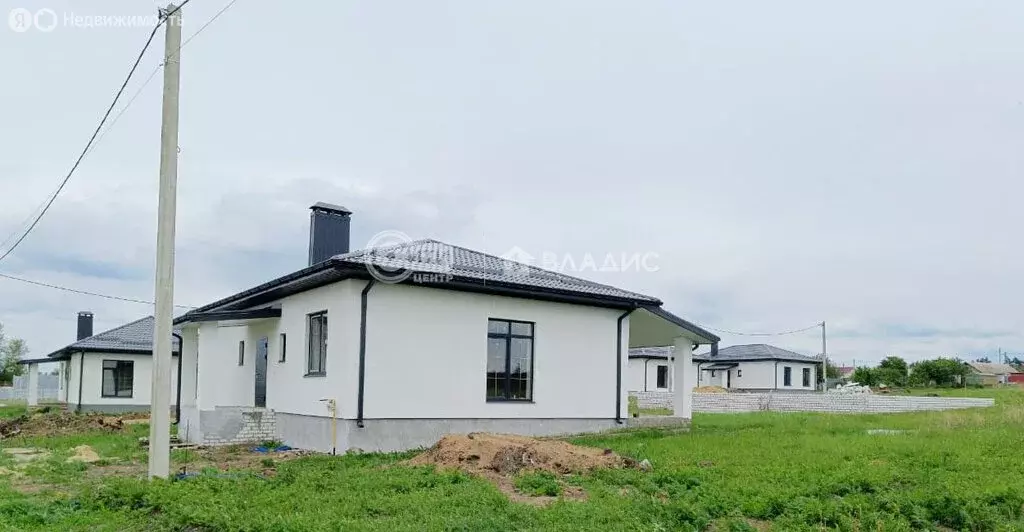 Дом в село Новоживотинное, Донская улица (113 м) - Фото 0