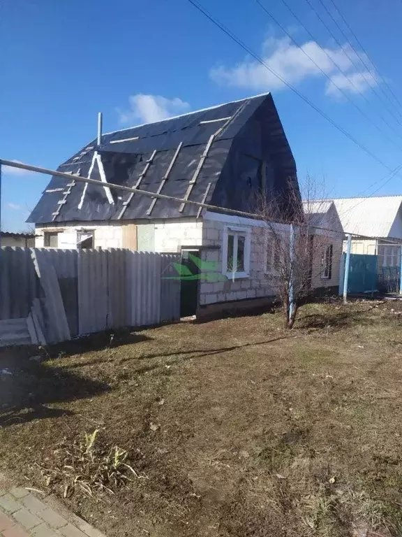 Дом в Белгородская область, Корочанский район, с. Погореловка ... - Фото 0