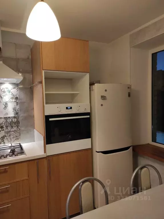 3-к кв. Санкт-Петербург просп. Большой Васильевского острова, 47 (70.0 ... - Фото 1