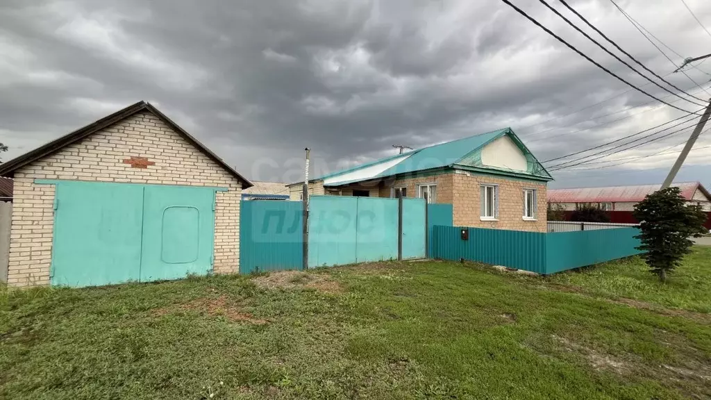 Дом в Оренбургская область, пос. Саракташ ул. Трудовая, 29 (64 м) - Фото 1