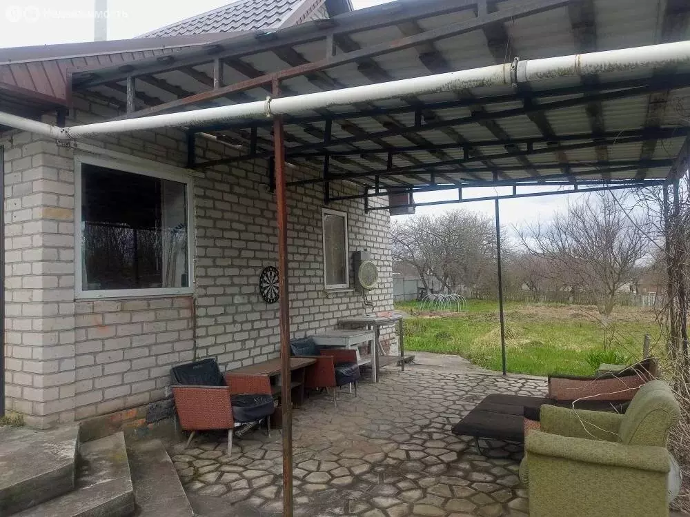Дом в Железногорский район, Веретенинский сельсовет, село Гнань (39 м) - Фото 1