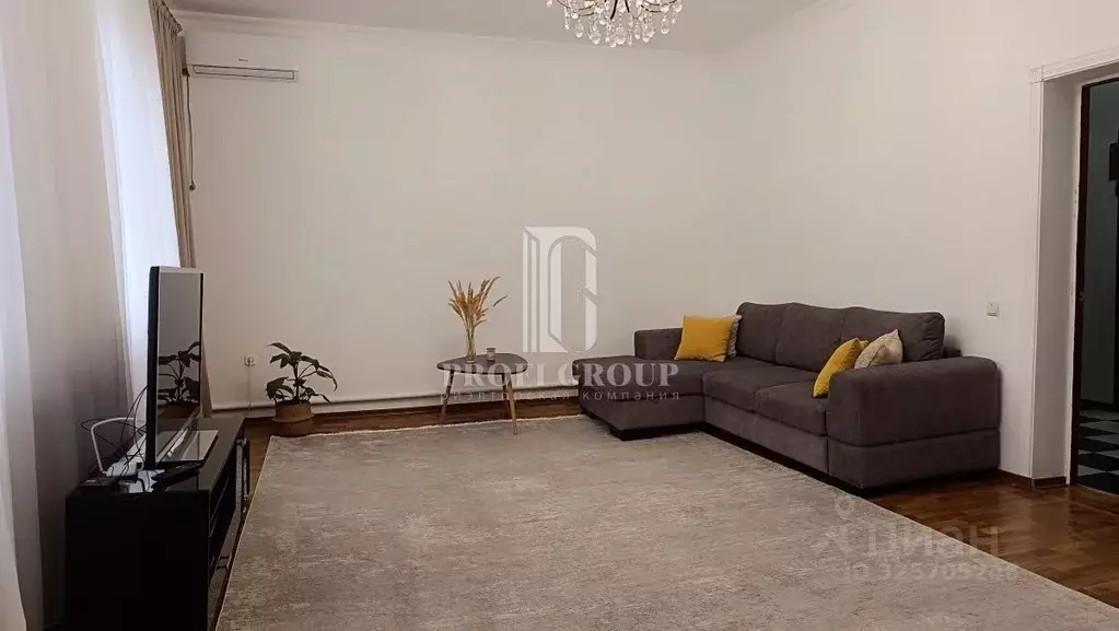 Дом в Дагестан, Махачкала городской округ, Семендер пгт, 3-й мкр ул. ... - Фото 1