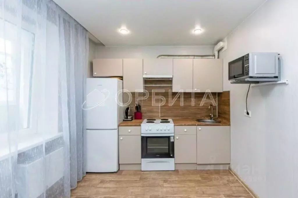 1-к кв. Тюменская область, Тюмень Кремлевская ул., 87 (43.4 м) - Фото 0