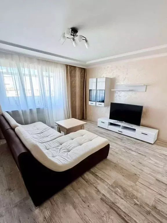 3-к кв. Краснодарский край, Краснодар Садовая ул., 17 (64.9 м) - Фото 1