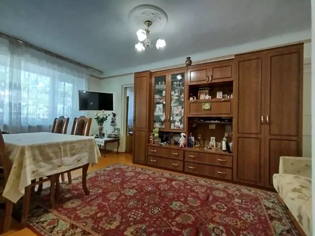 2-к кв. Волгоградская область, Волгоград ул. Маршала Еременко, 156 ... - Фото 0