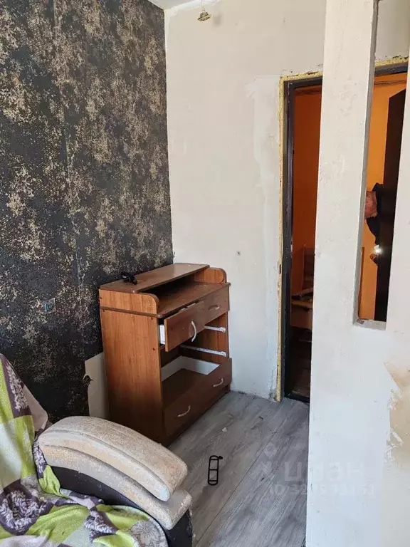 Комната Омская область, Омск Городок Нефтяников мкр, ул. ... - Фото 2