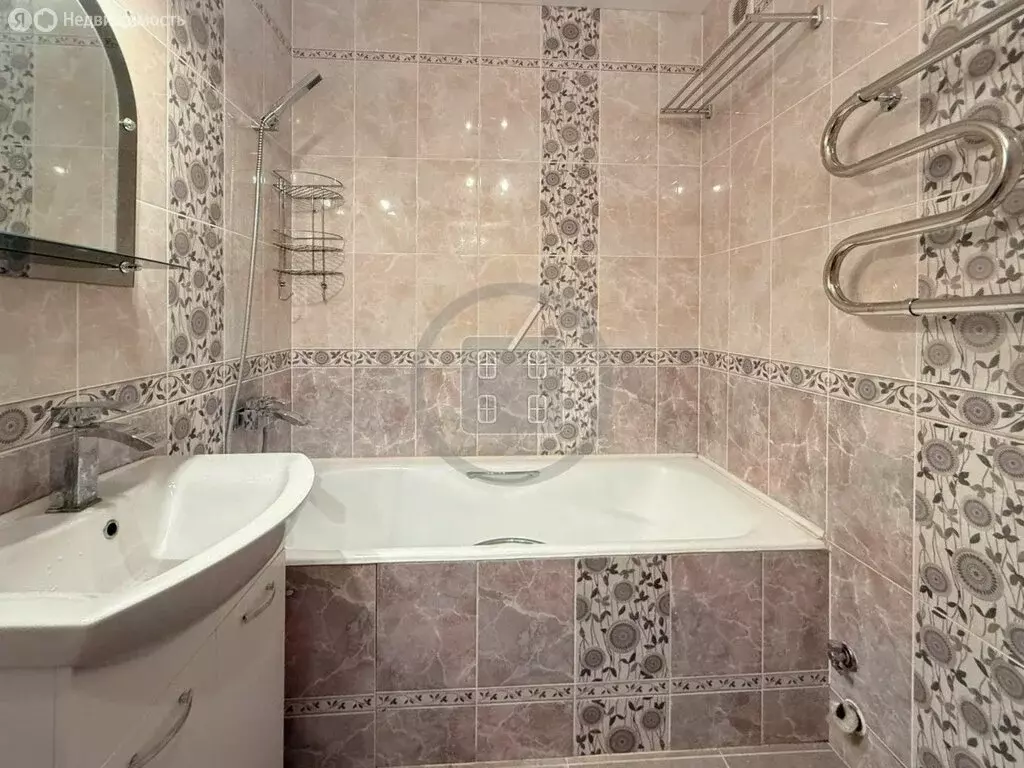 2-комнатная квартира: Калуга, улица Циолковского, 44 (65 м) - Фото 0