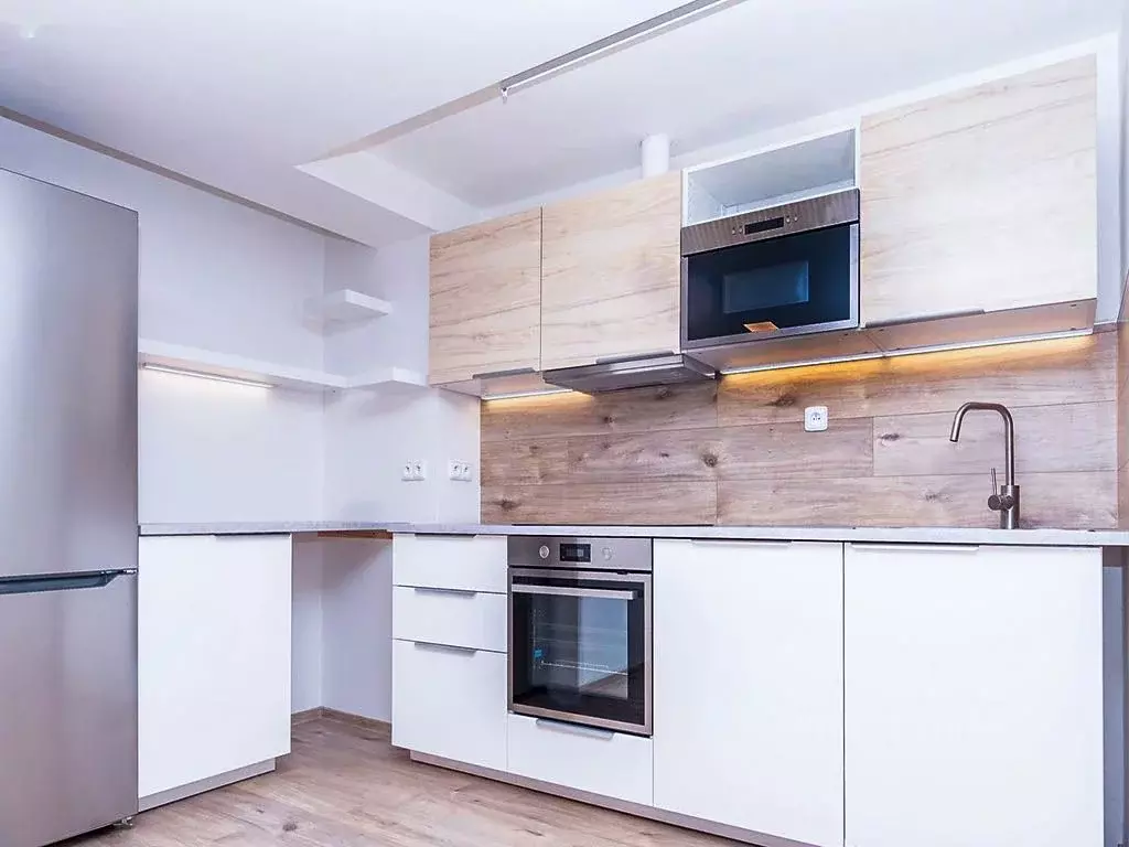 Студия Краснодарский край, Краснодар ул. Душистая, 60к2 (23.1 м) - Фото 0